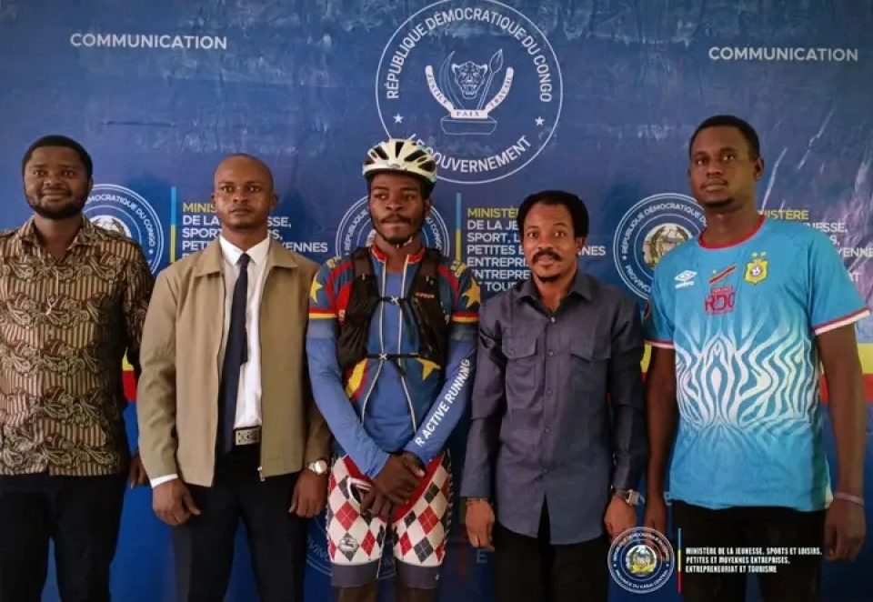 RDC : Migeul Masaisai, ce cycliste qui promeut la paix et la cohesion nationale a son arrivee a Kananga