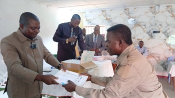 EDU-NC Kasai Central 2: face aux chefs d‘etablissements, le Proved Tresor Kapende prone rigueur et action !