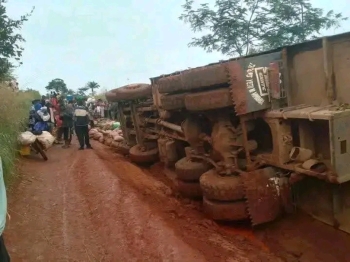 Urgent – Lomami : 18 morts dans le renversement d‘un camion a Luilu (bilan provisoire)