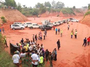 Kasai Central/Travaux de lutte antierosive: le ministre de l‘Urbanisme et Habit satisfait des avancees du PURUK a Kananga